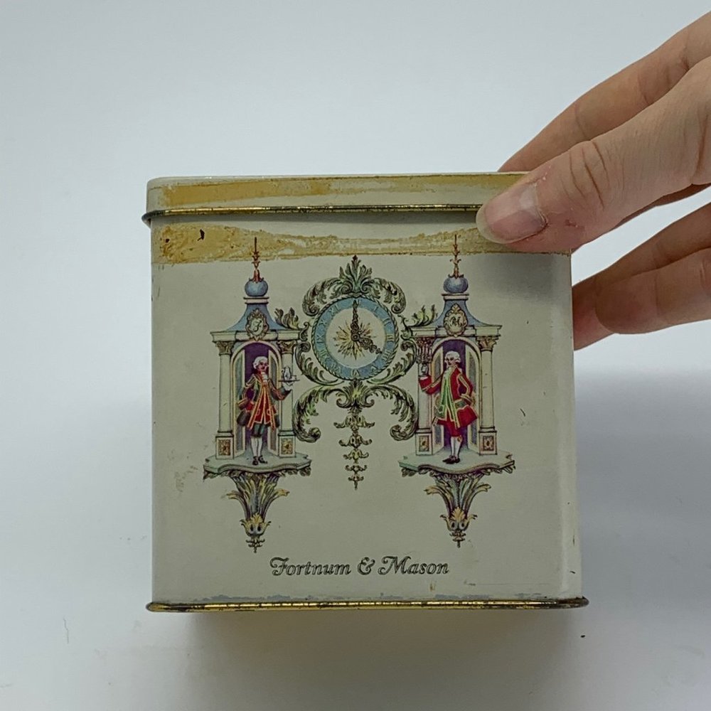VINTAGE TIN - Fortnum & Mason Tea Tin